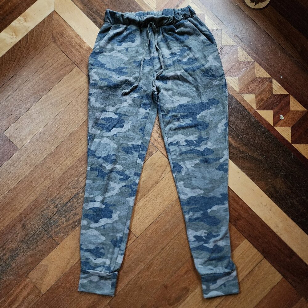 Mikey & Joey Camo Athletic Joggers Size Small